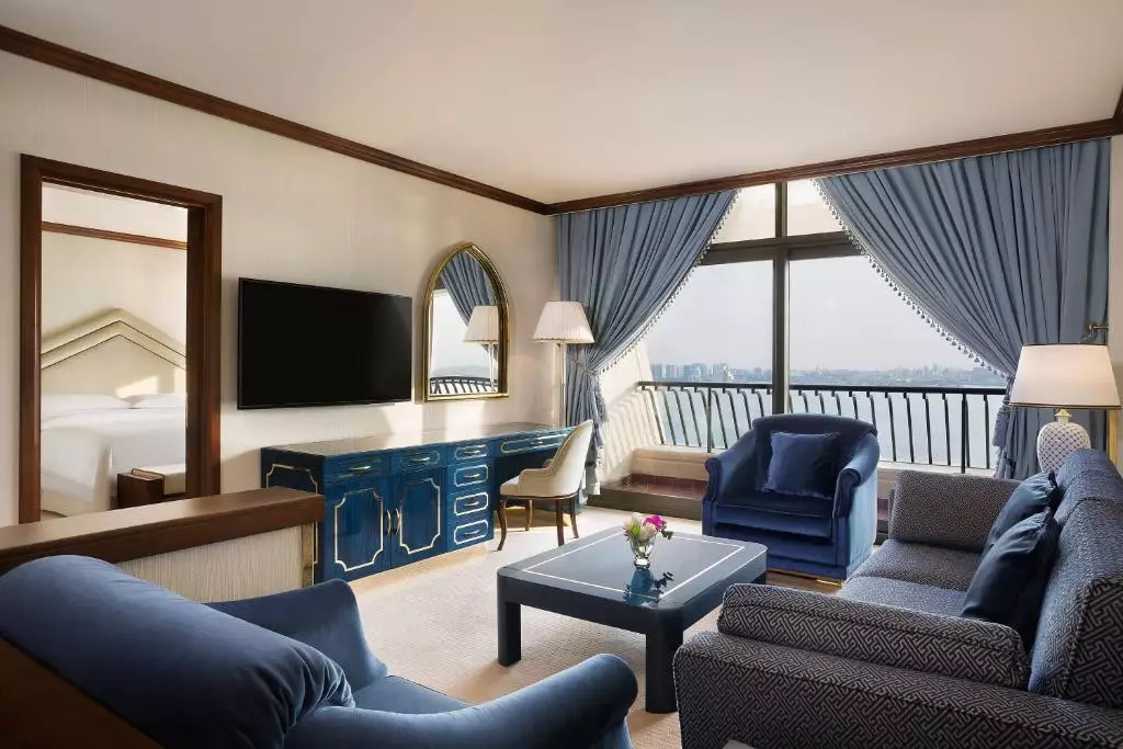 Sheraton Grand Doha Resort and Convention Hotel